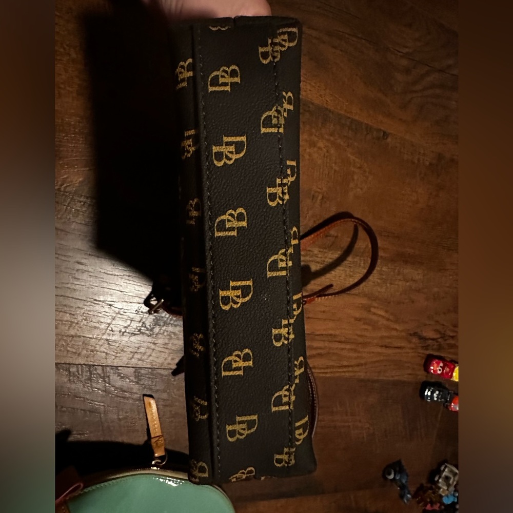 Dooney & Bourke Crossbody - Picture 4 of 6